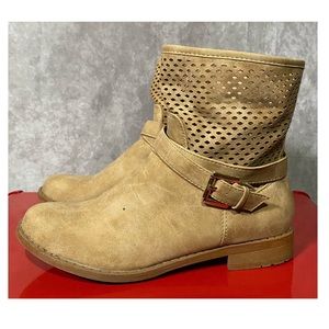 Ankle Boots Size 7.5